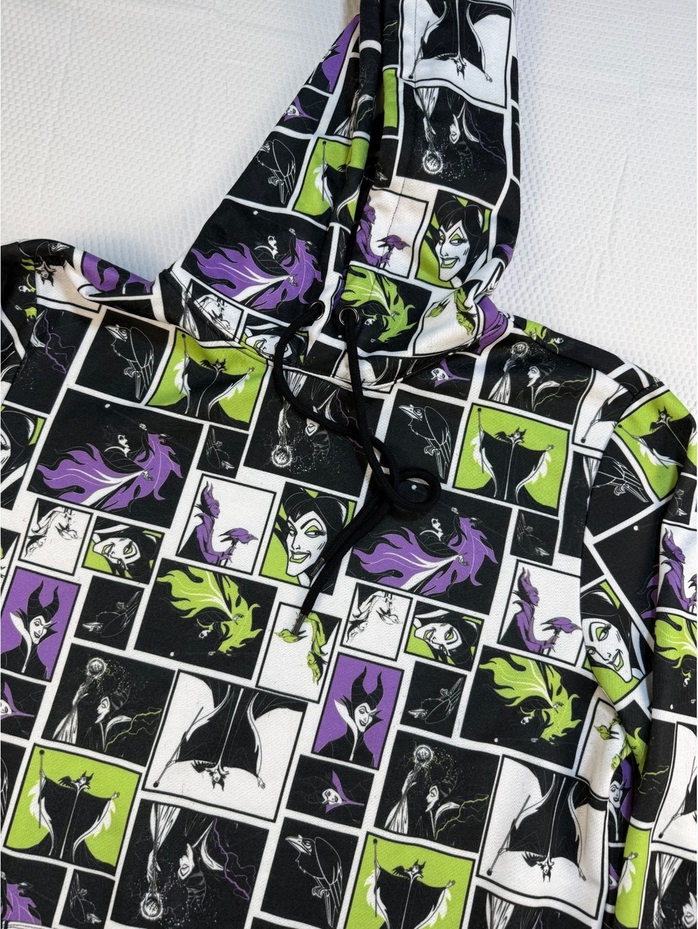 Disney Villains Maleficent Scenes Hoodie Large Hot Topic All Over Print